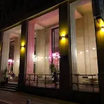 Urban Chic - City Center - Cozy Apartment - Zurawia